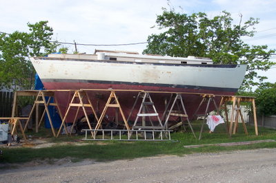 Now we are working on the hull, lots of dings and other repairs